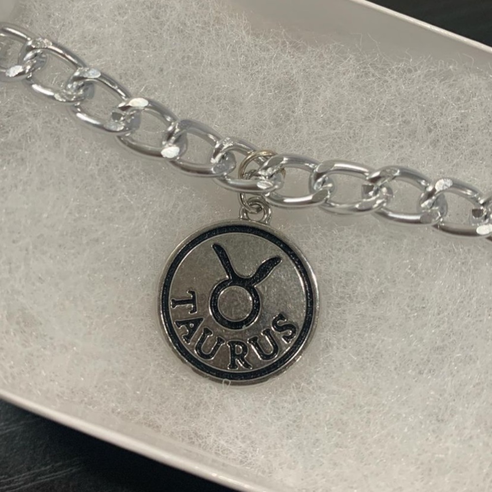 Taurus Szn Chain Choker/Necklace🌌✨